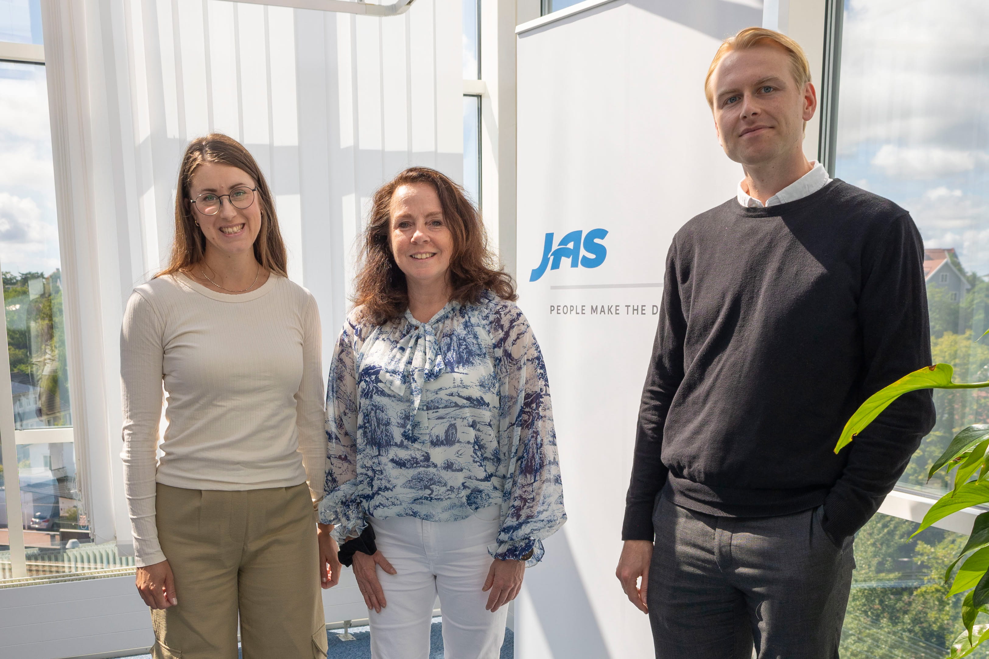 Här är Elin tillsammans med Helene Lundström och Oskar Malmgren från JAS. 